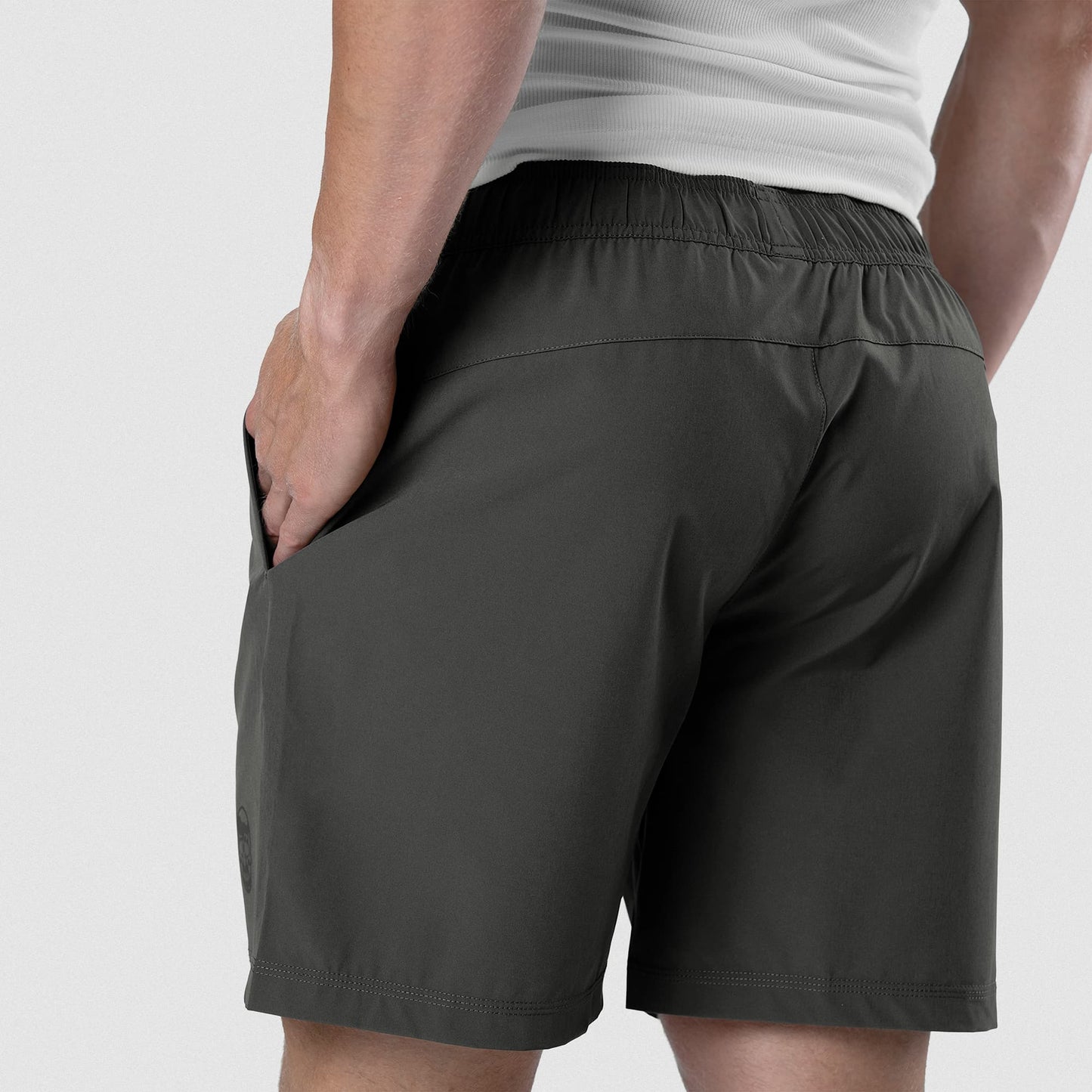 Conquer 7" Shorts - Dark Gray