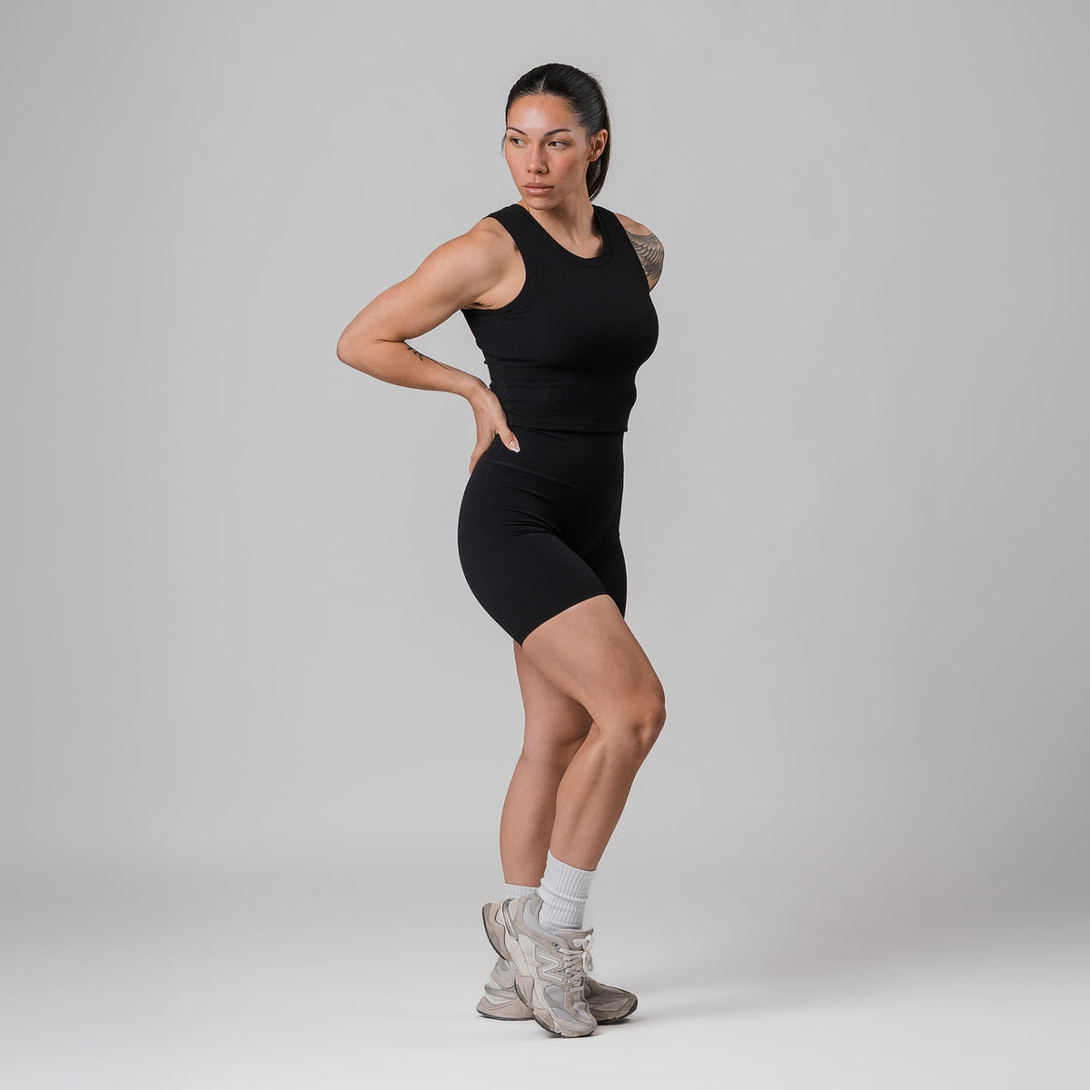 Axis 7.5" Shorts - Black