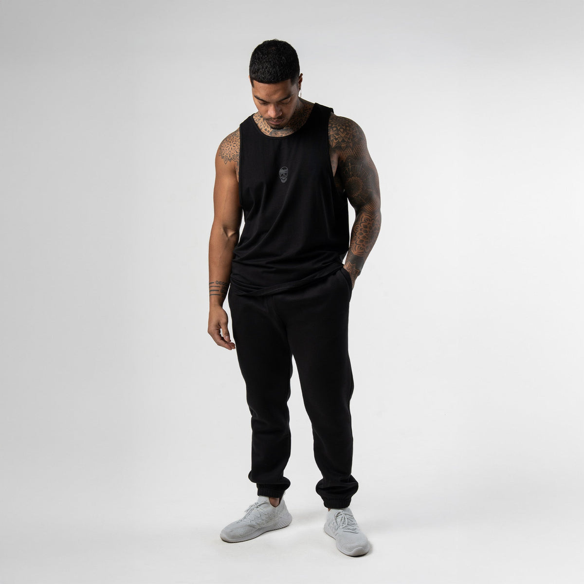 Axis Scoop Hem Tank - Black