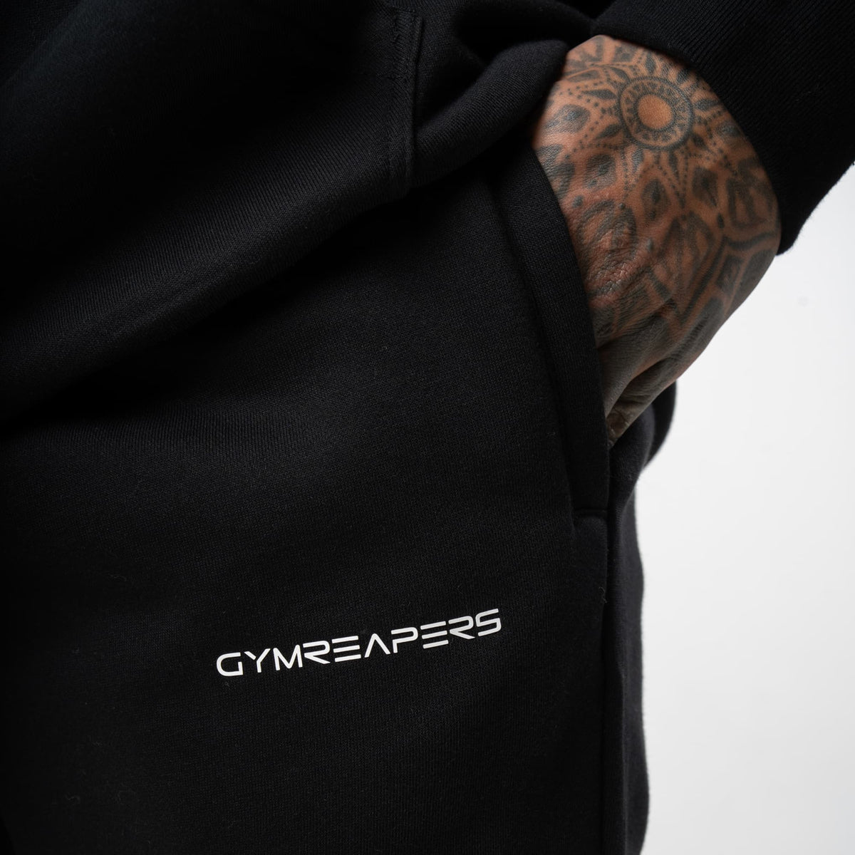 Axis Joggers - Black/White