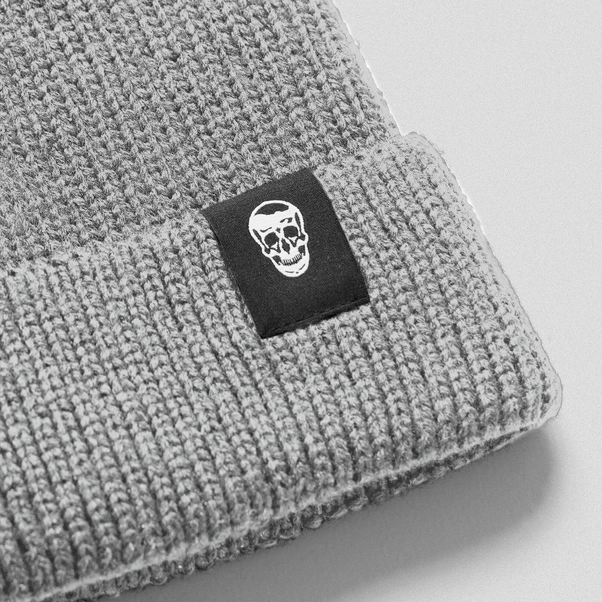 Ribbed Knit Skull Beanie - Gray